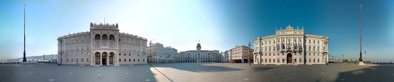 Trieste_Piazza_Unita.jpg